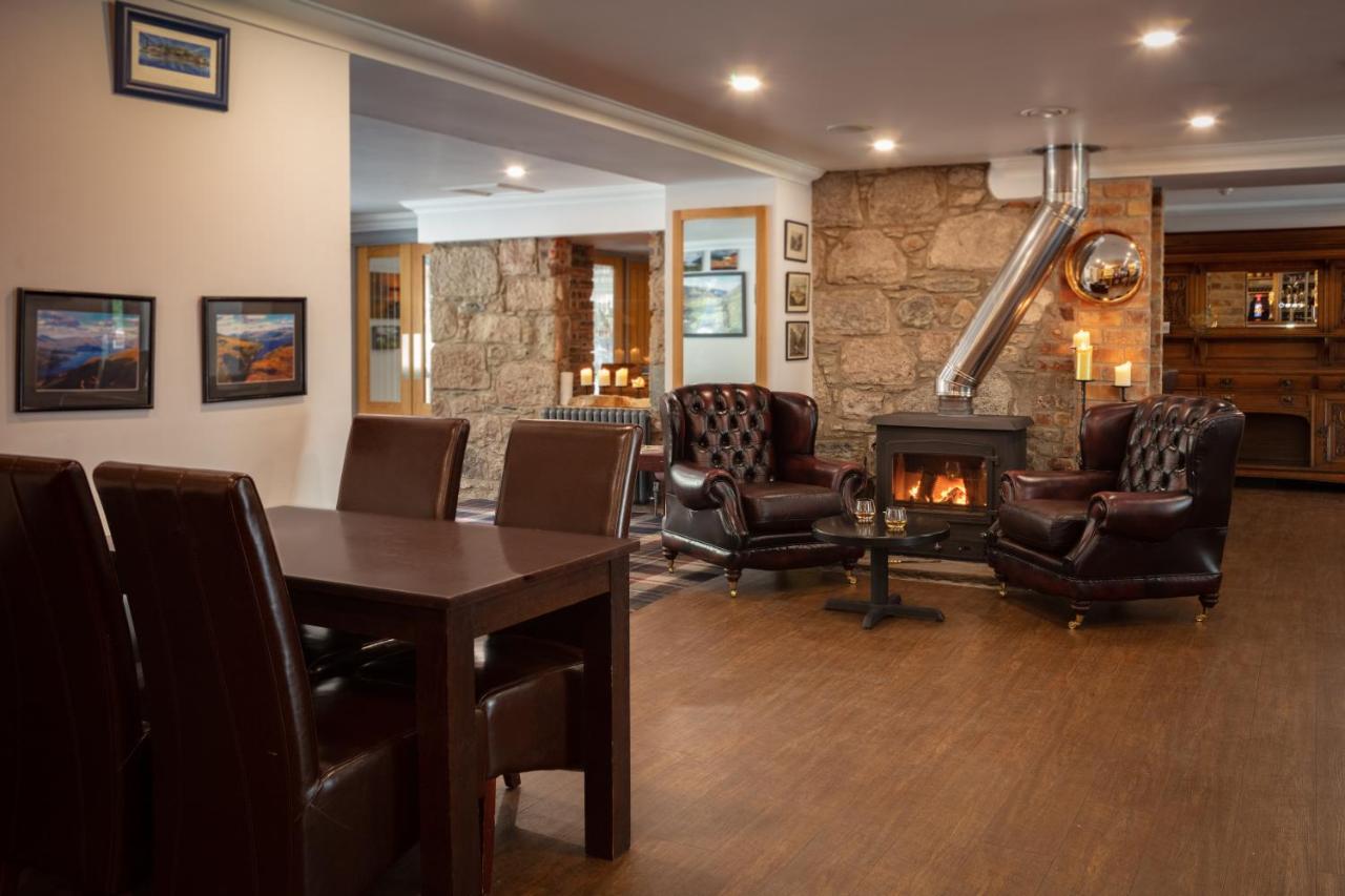 The Brander Lodge Hotel And Bistro Тинилт Екстериор снимка