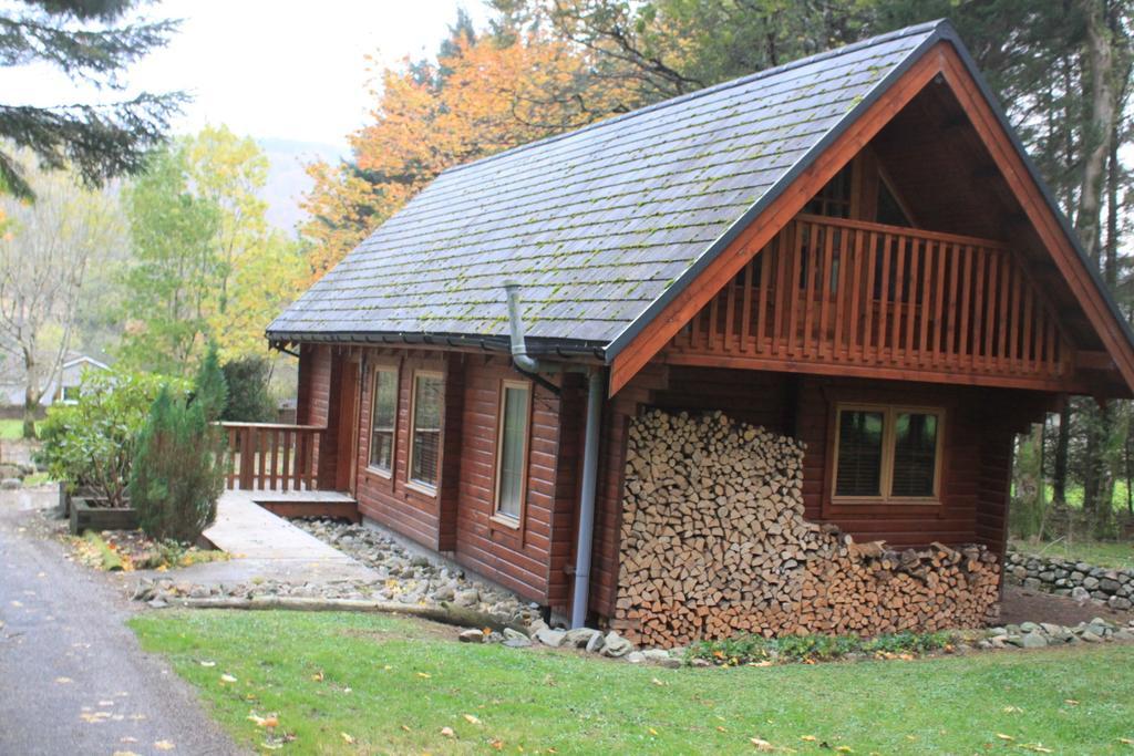 The Brander Lodge Hotel And Bistro Тинилт Стая снимка