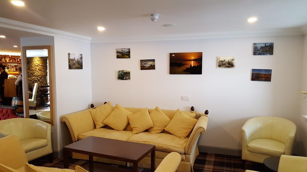 The Brander Lodge Hotel And Bistro Тинилт Екстериор снимка